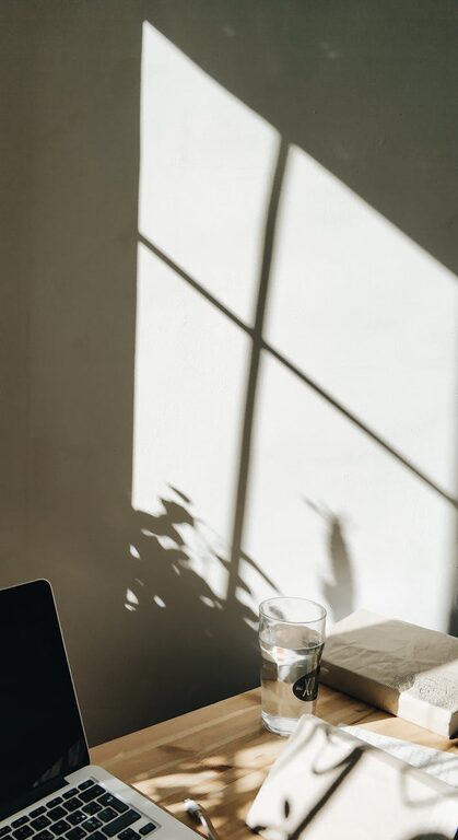 Tips for Creating a Relaxing and Productive Home Office Environment